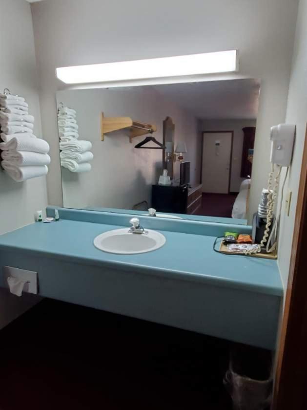 Spinning Wheel Inn photo 1