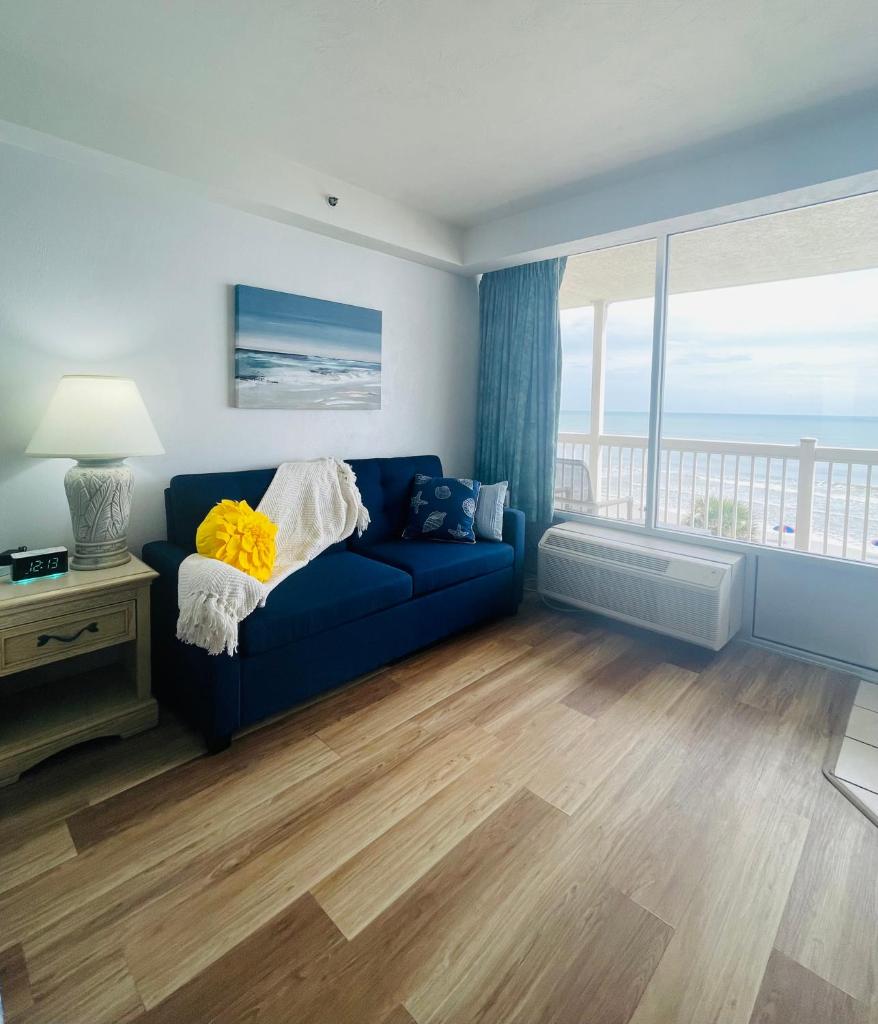 Daytona Beach Resort Oceanfront CondoStudio photo 2
