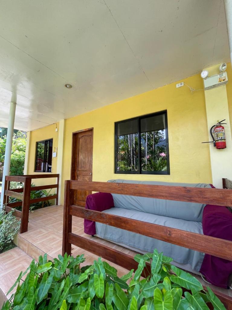 C - Side Inn photo 1