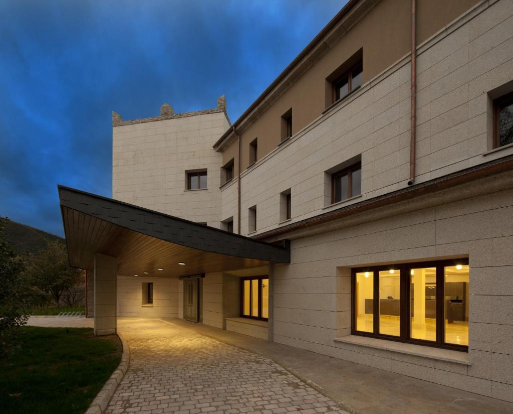 Parador de Villafranca del Bierzo photo 3