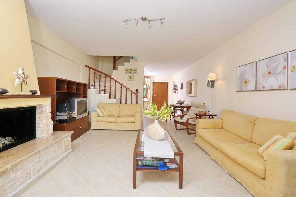 Beautiful view villa in Possidi, Halkidiki photo 3