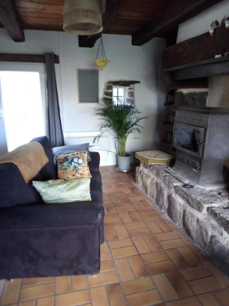 Petite maison dans les Monts d'Arrée TY COZ photo 3