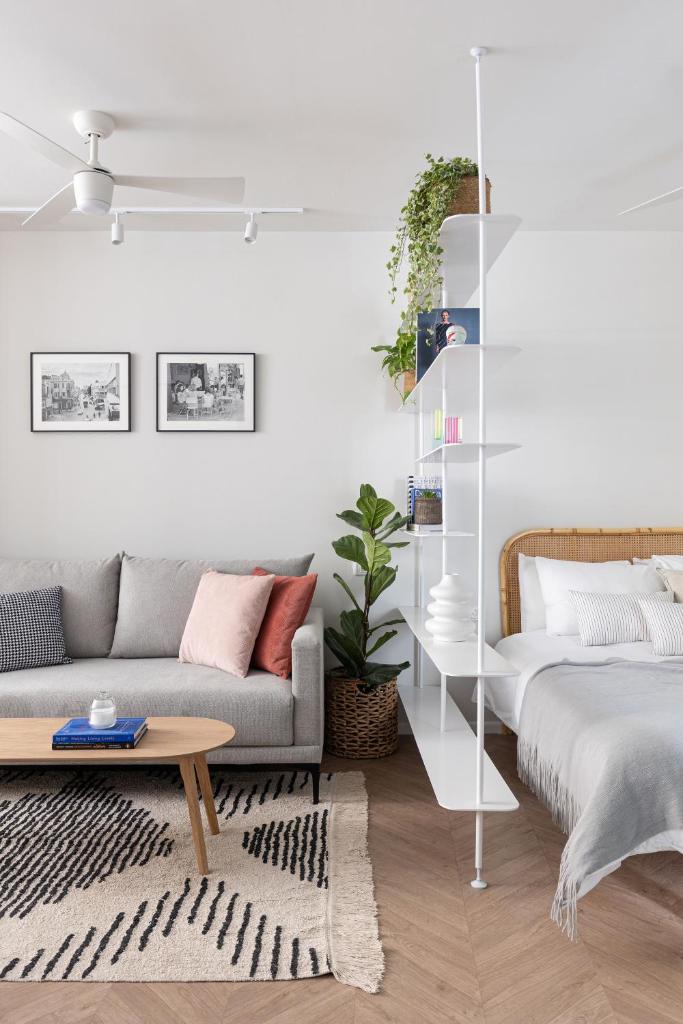 Modern & Chic Studio in the Heart of Tel-Aviv by Sea N' Rent photo 1