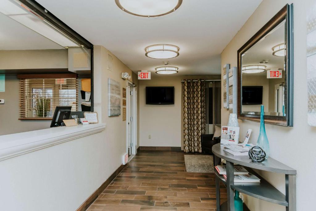 Sonesta Simply Suites Minneapolis Richfield photo 1