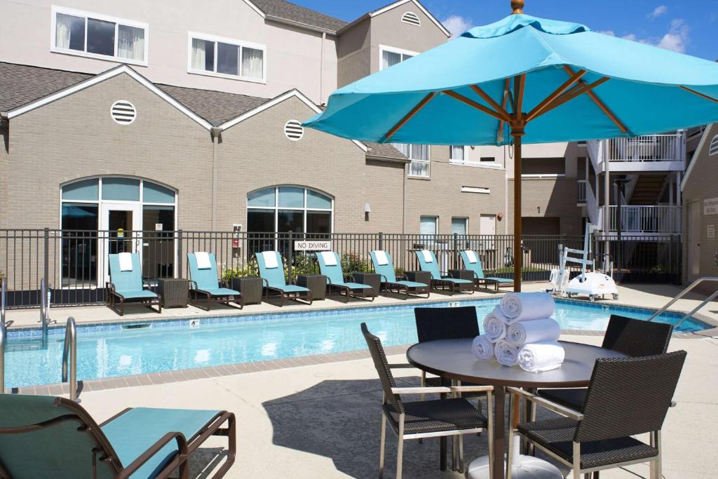 Sonesta ES Suites Detroit Warren photo 1