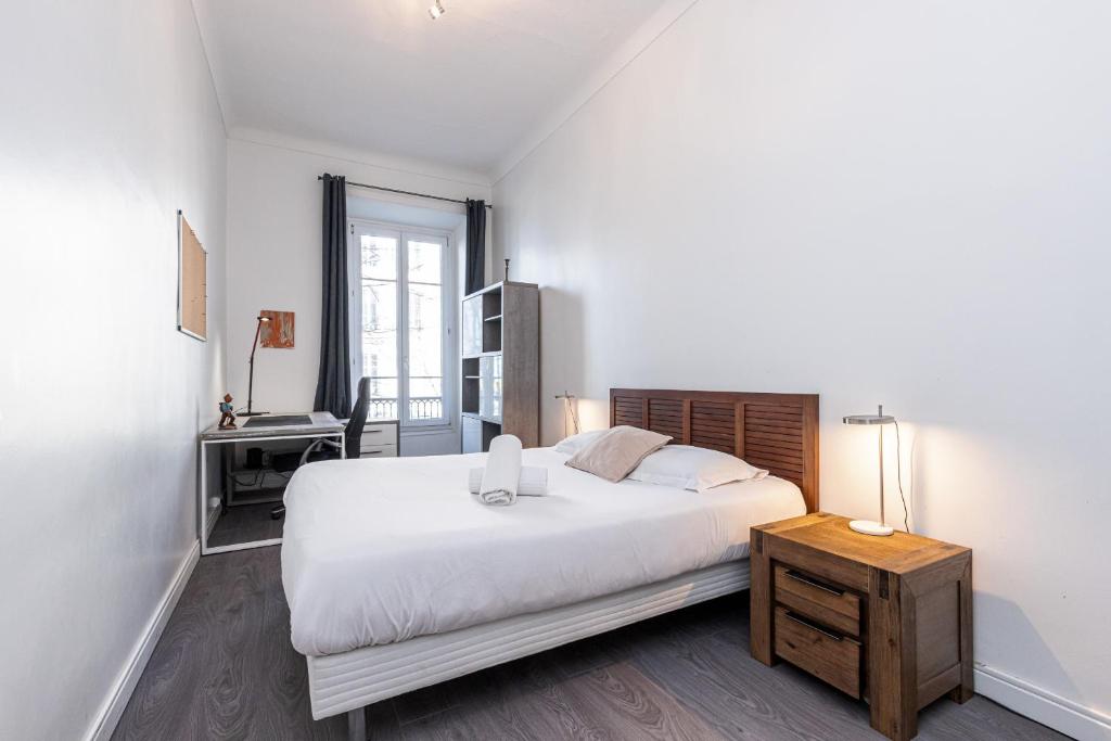 Jean Medecin Av - Large 2 Bdrs Central AC photo 3