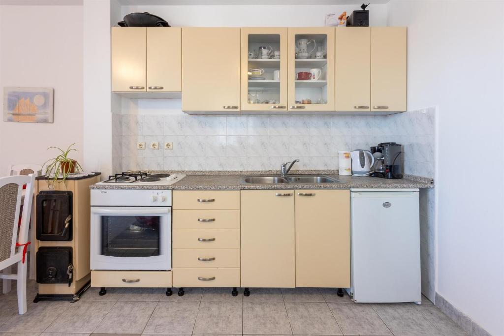 Apartment Besima photo 4