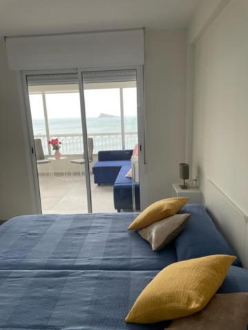 Precioso apartamento a estrenar en primera línea de playa photo 3