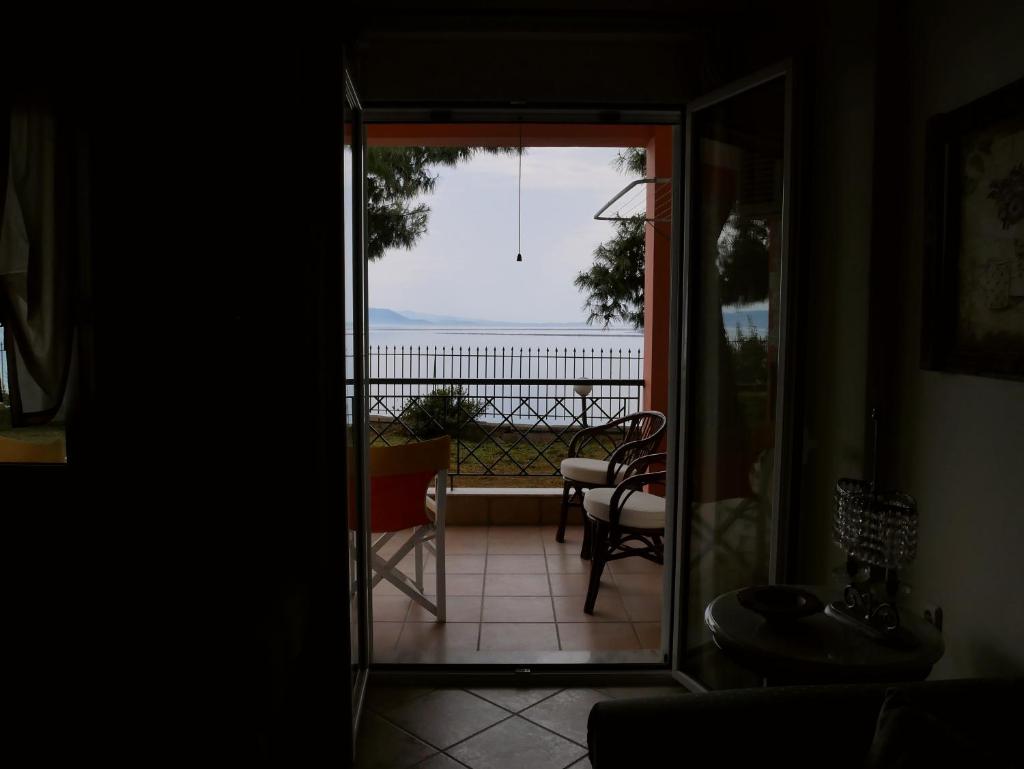 Sunset Menidi Apartment photo 1