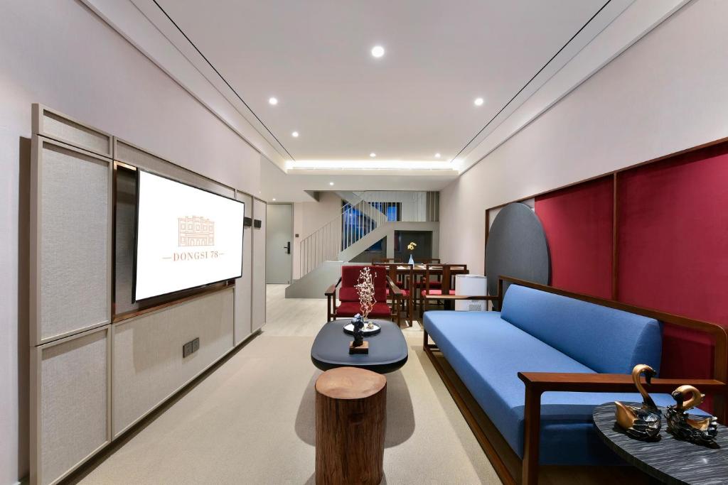 Dongsi No 78 Boutique Apartment - Tap to explore photos