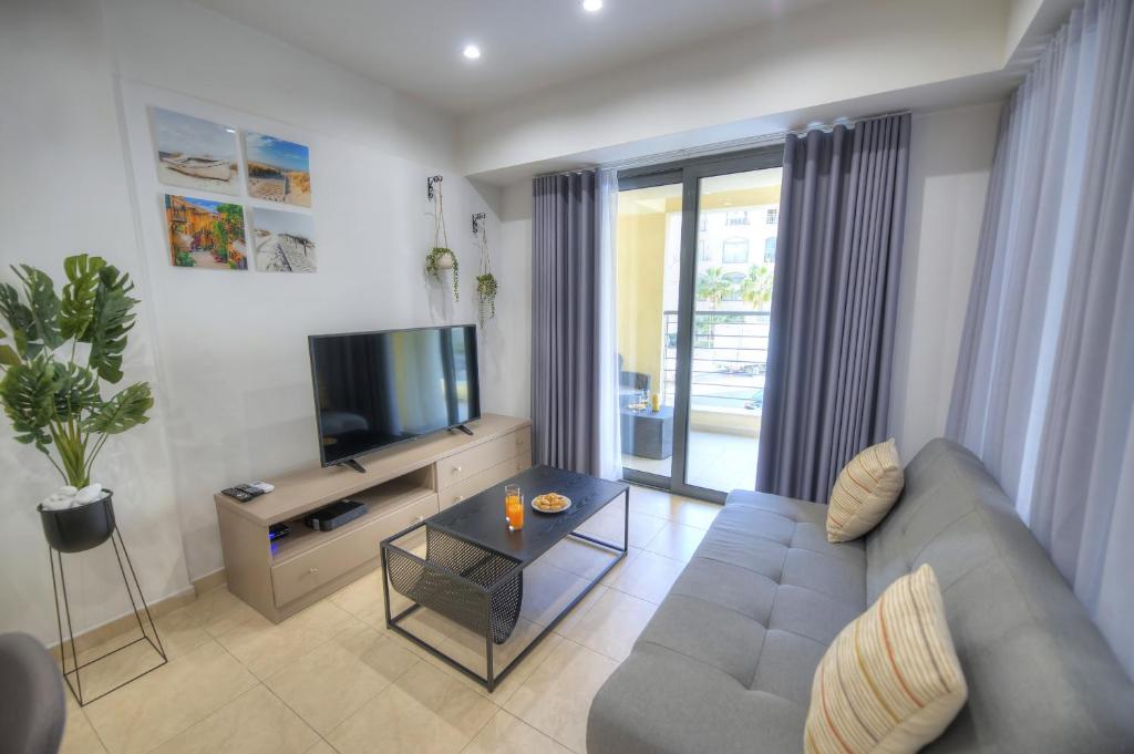 Elegant one bedroom apartment with terrace in uptown Portomaso DDIF1-4 photo 1