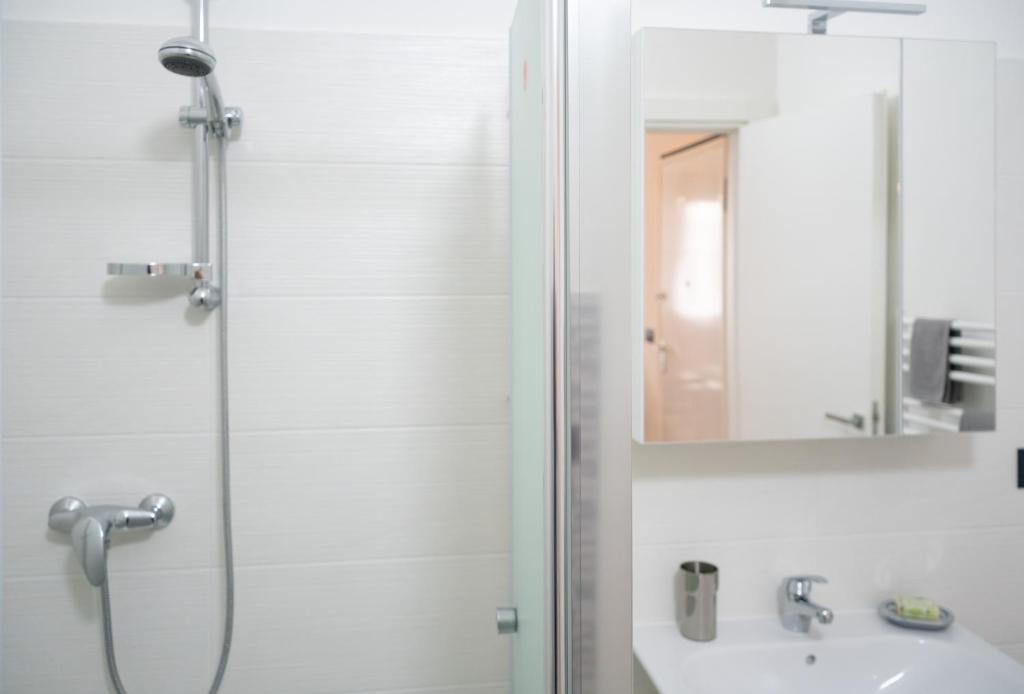 Brand New Studio with Garage - Close to the Beach photo 1