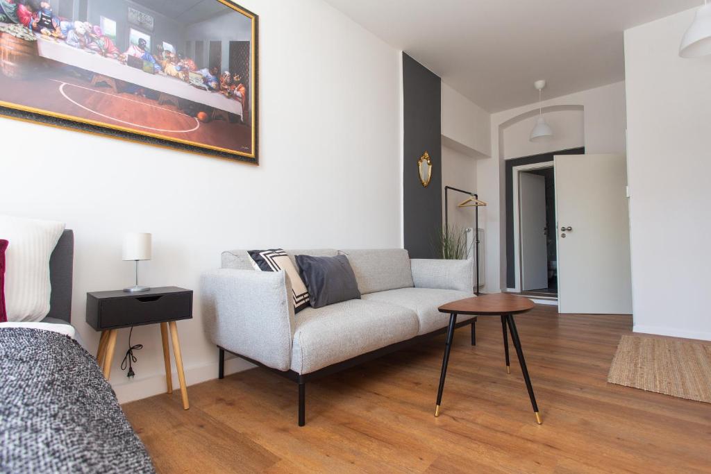 FULL HOUSE Apartment Hotel photo 2