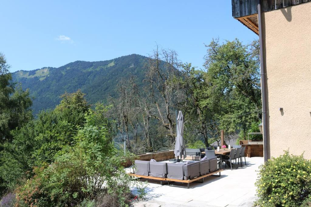 Luxury Chalet Morzine with stunning mountain views photo 4