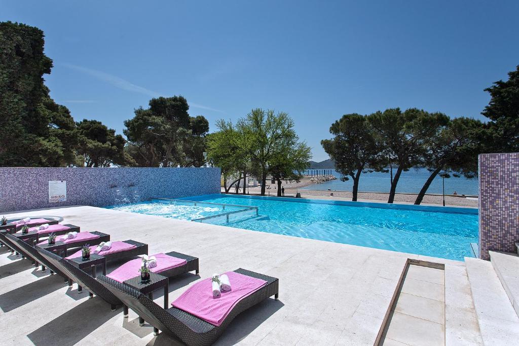 Hotel Adriatic photo 2