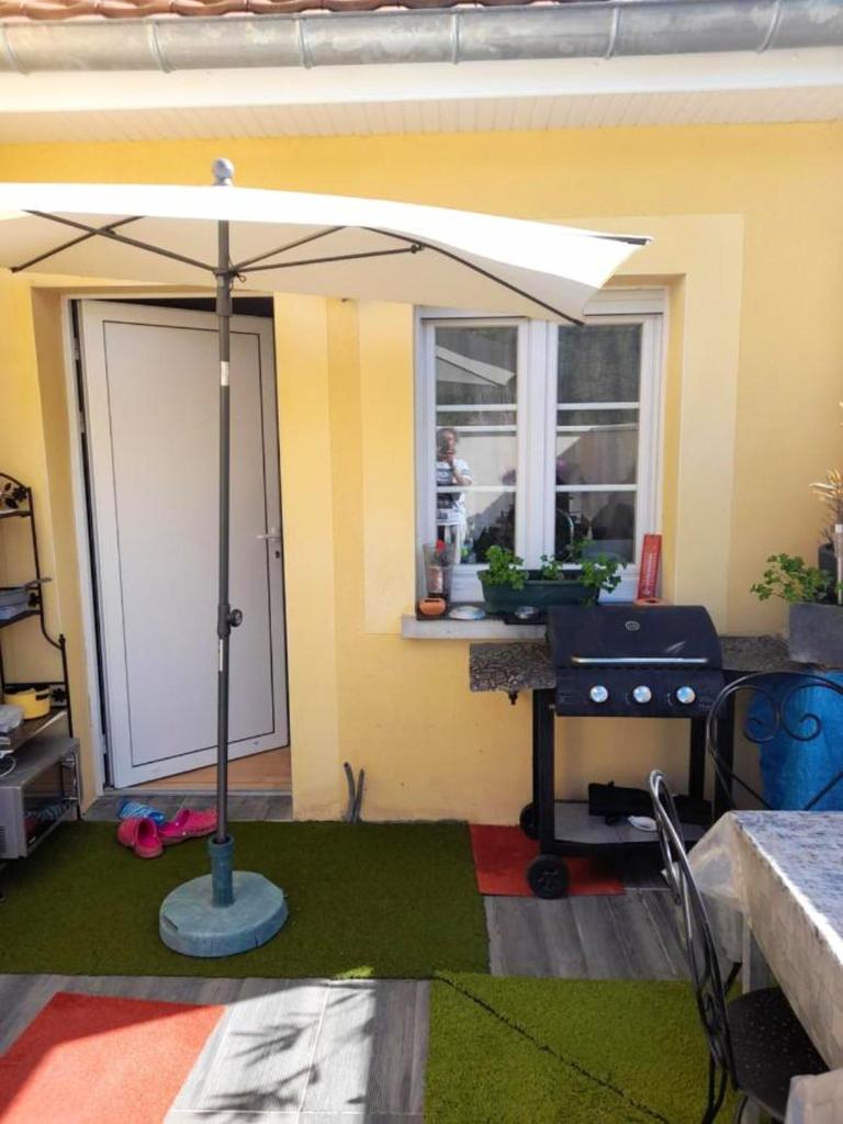 Maison d'une chambre avec jardin clos et wifi a Brevonnes photo 1