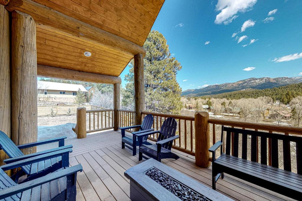 Riverfront Lodge photo 2