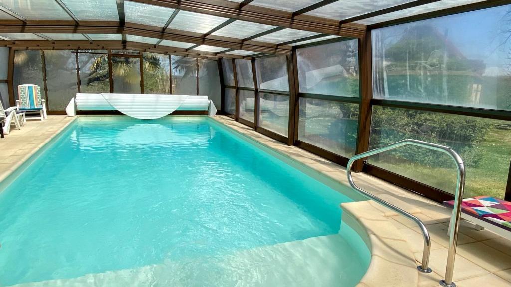 Gîte du boulanger au pays de padirac piscine couverte chauffée photo 2