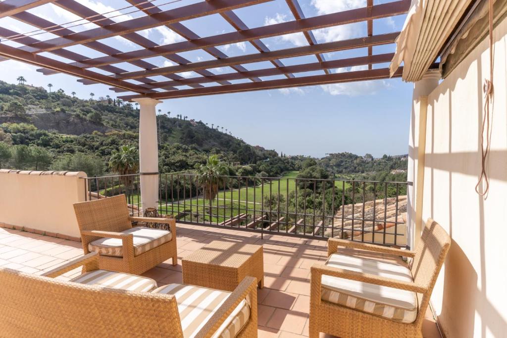 LOS ARQUEROS GOLF APARTMENTS photo 2