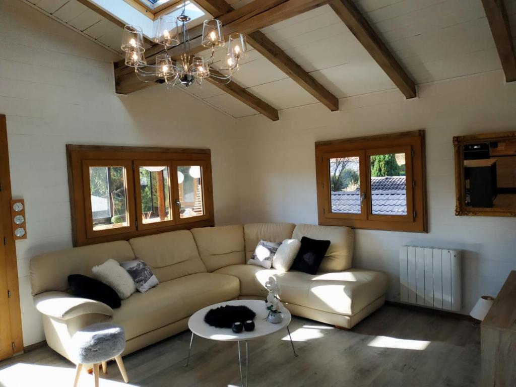 Chalet de charme entre Genève, Annecy et stations photo 1