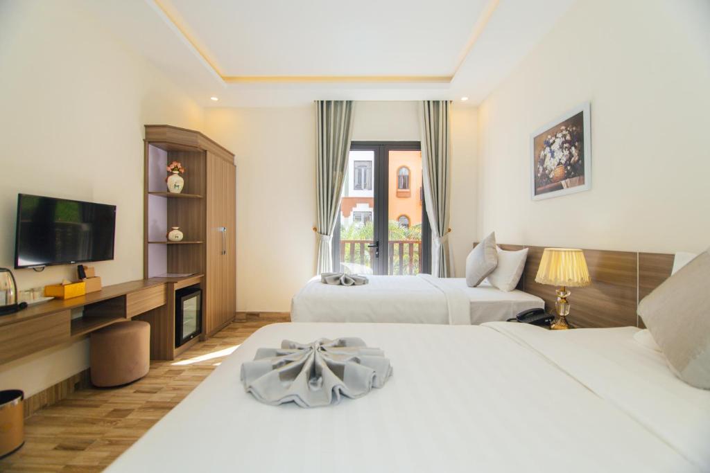 Green bay hotel Ha Long