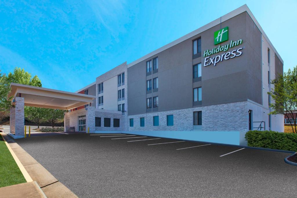 Holiday Inn Express Fairfax-Arlington Boulevard, an IHG Hotel photo 1