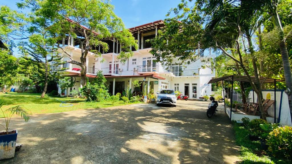Owin Rose Yala Safari Hotel photo 1