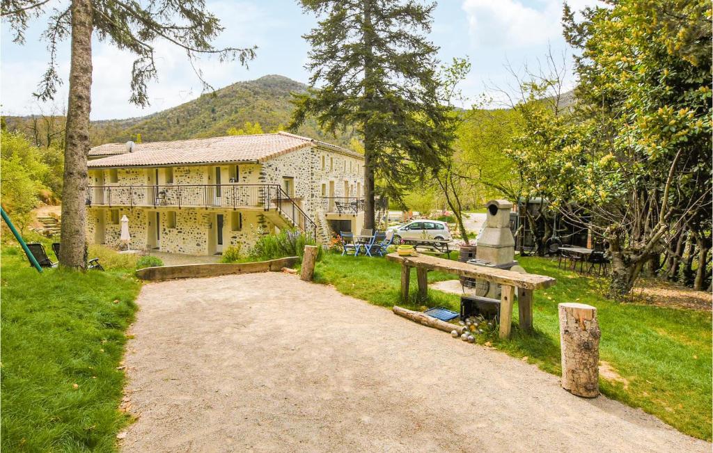 Awesome Apartment In Saint-martin-sur-lavez With Internet And 2 Bedrooms