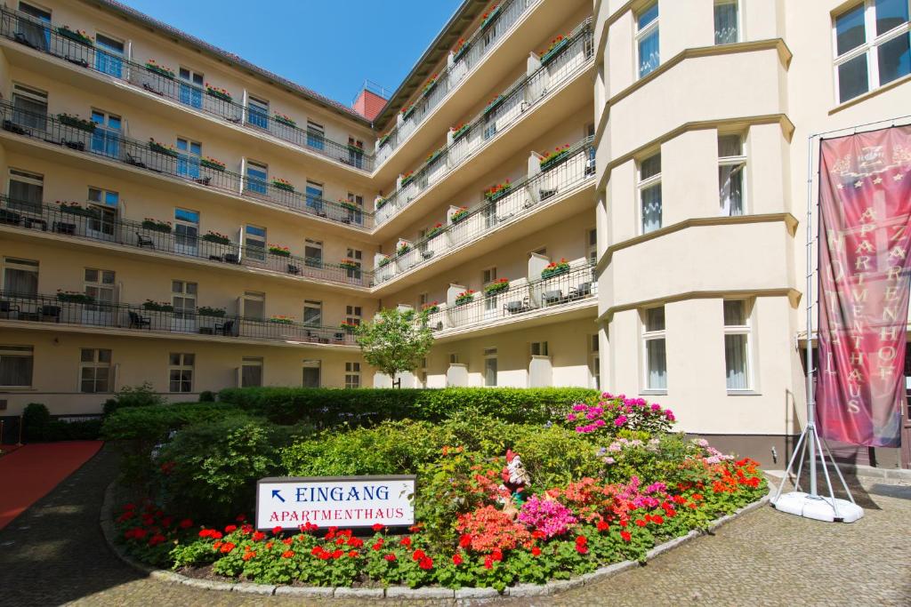 Hotel & Apartments Zarenhof Berlin Prenzlauer Berg photo 1