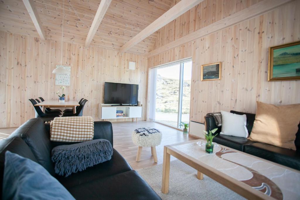 Vacation Home / Scenic Nature / Sandoy / Beach photo 4