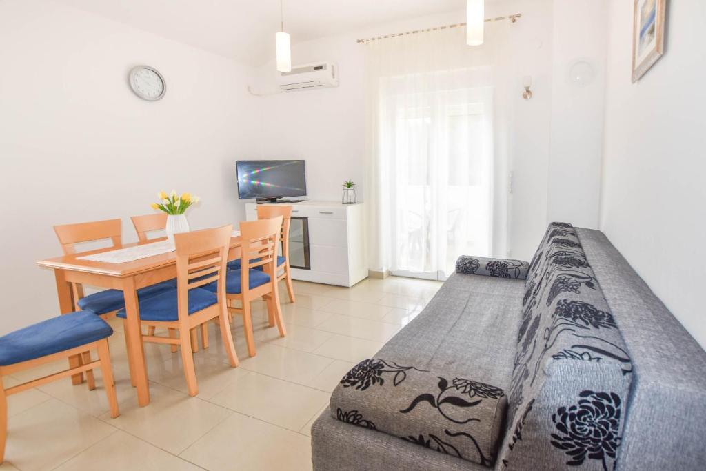 Apartment Jadranka photo 2