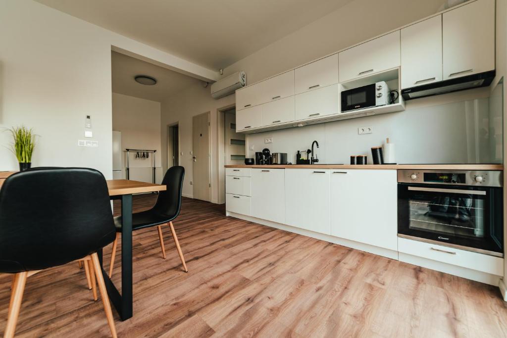 Tópart Apartmanok ***** Algyő photo 2