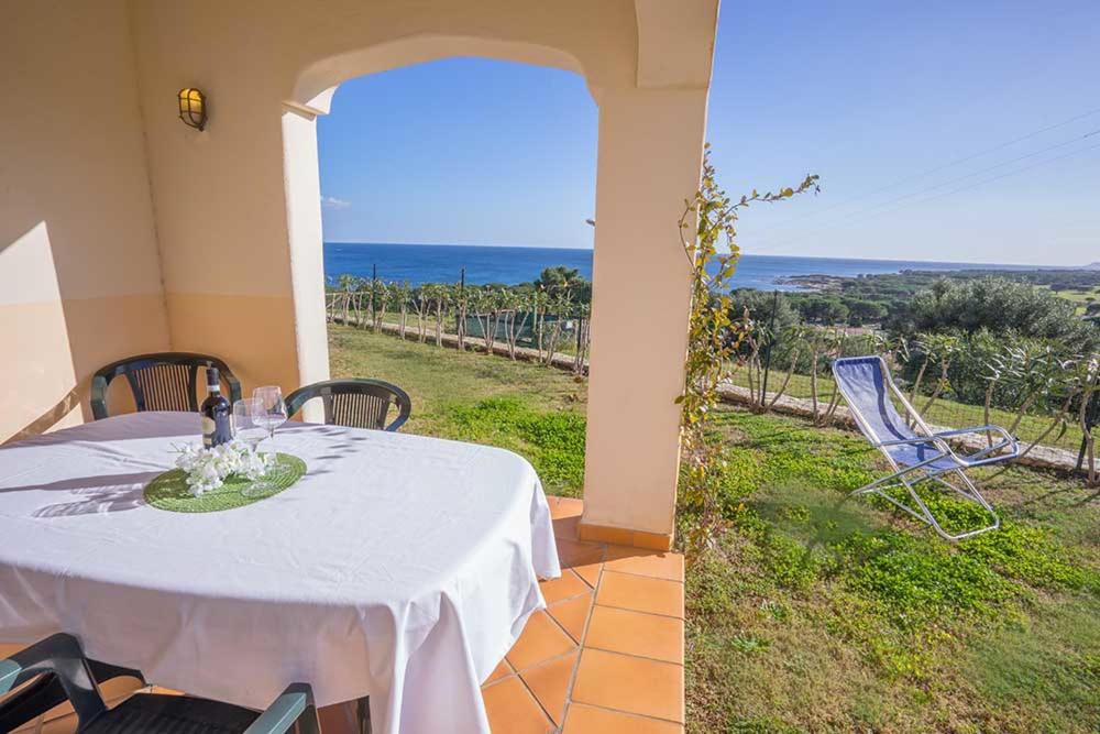 residence baia sant anna con piscina photo 2