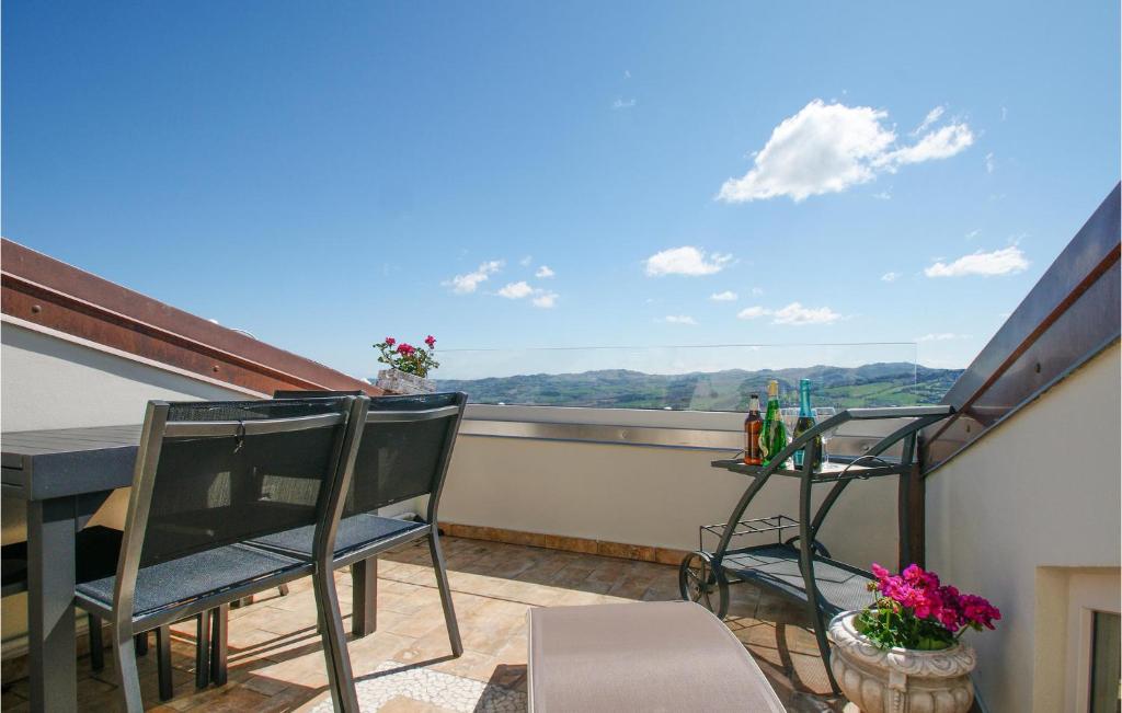 Stunning Home In Belvedere Fogliense With 2 Bedrooms And Wifi photo 3