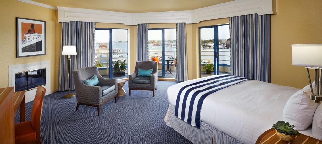 Waterfront Hotel, part of JdV by Hyatt photo 4