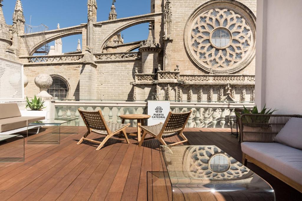 Puerta Catedral Suites photo 4