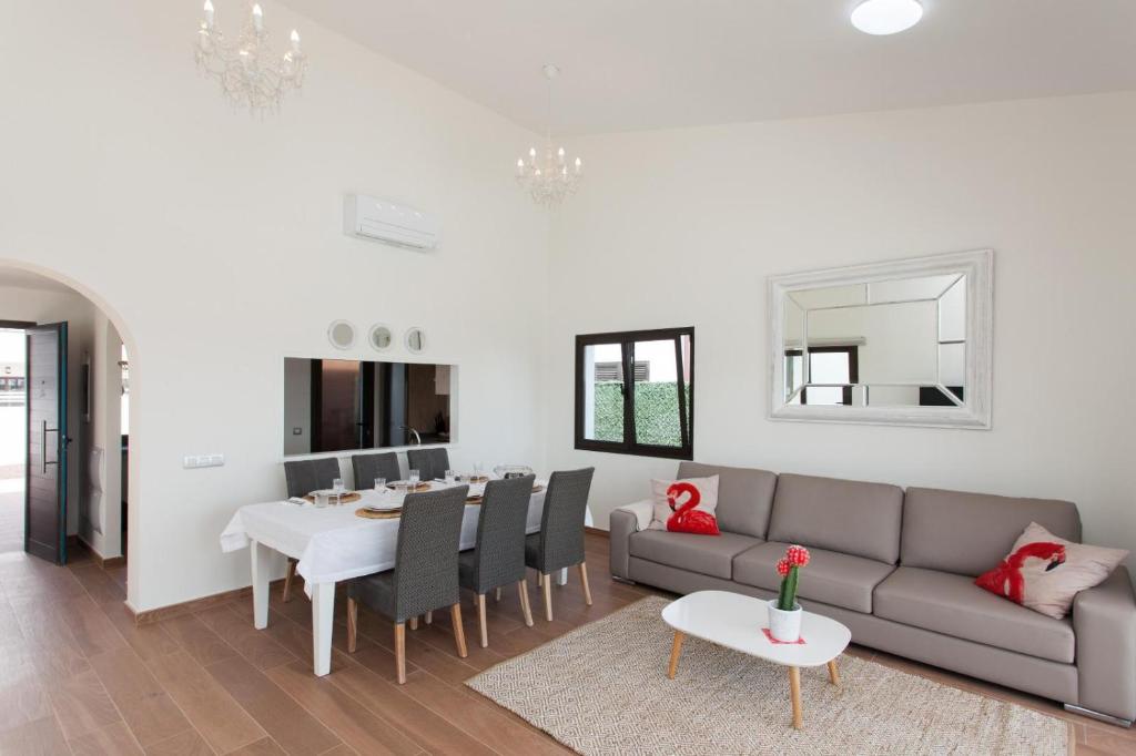 Villa Diamante 2 Golf Private Pool Caleta de Fuste By Holidays Home photo 4