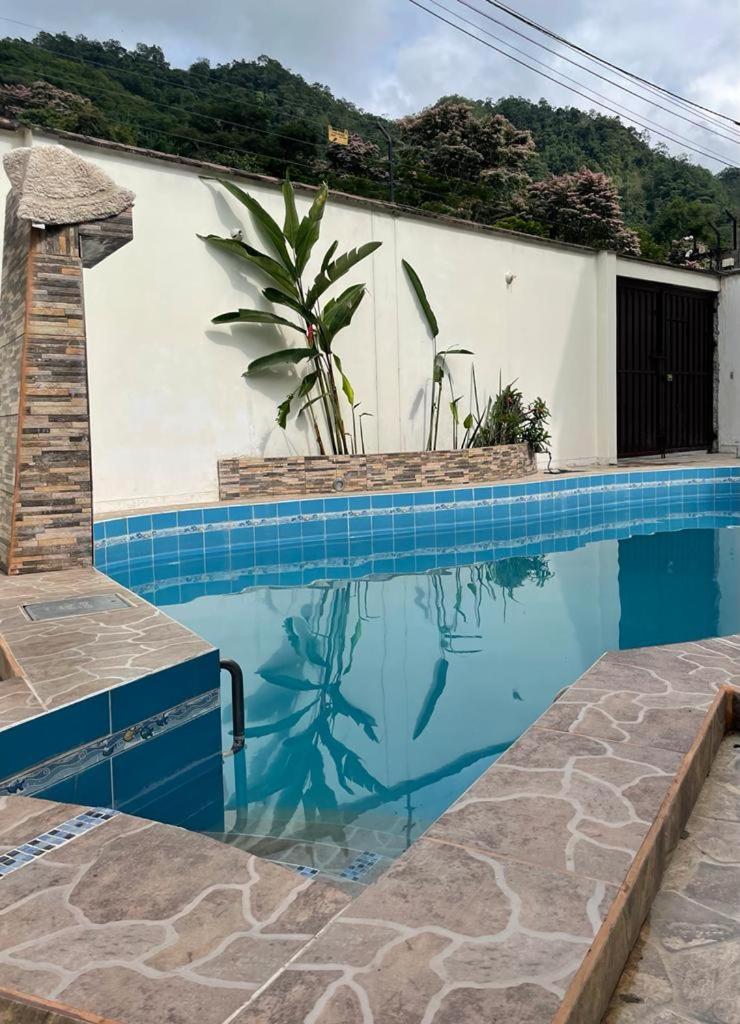 Casa completa piscina 3 Habitaciones en Chanchamayo photo 2