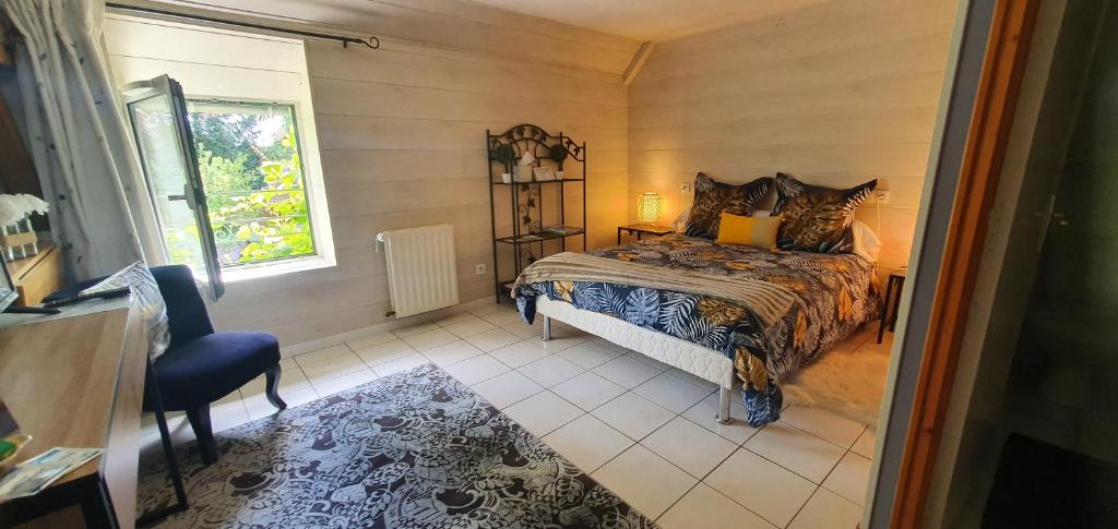 CHAMBRES D'HOTES AVEC PISCINE AUX AGAPANTHES DE CROMEL - Mont Saint Michel photo 3