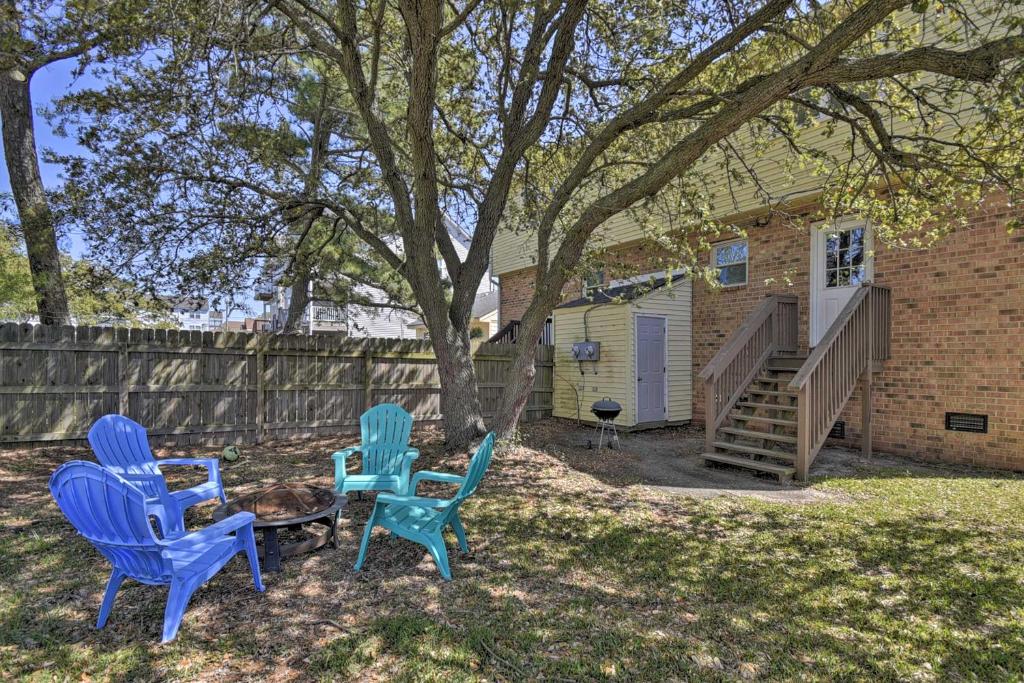 Sunny Norfolk Duplex - Walk to Lake and Beach! photo 2
