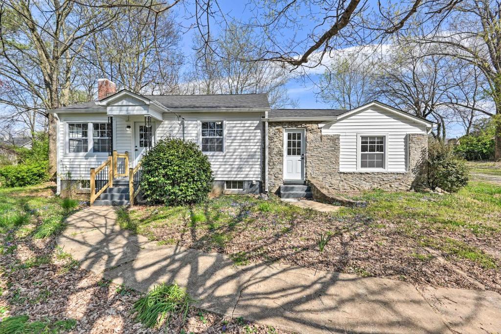 Bright Columbia Home 47 Mi to Dtwn Nashville photo 2