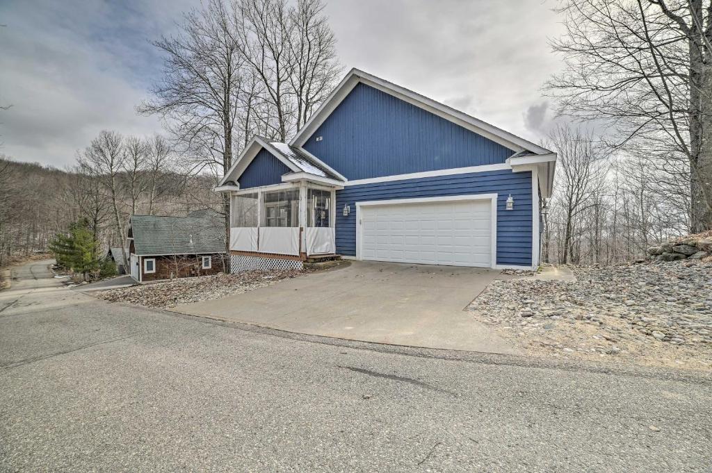 Pet-Friendly Home with Hot Tub and Pool Access! photo 1