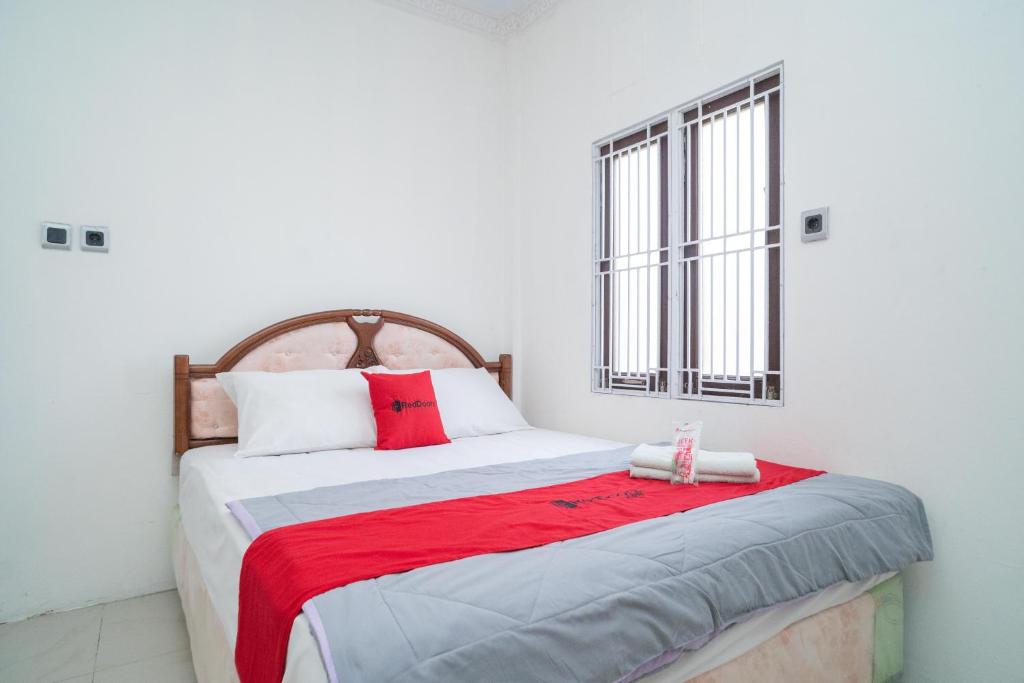 RedDoorz Syariah near Jalan A Yani KM 8 Citraland photo 1