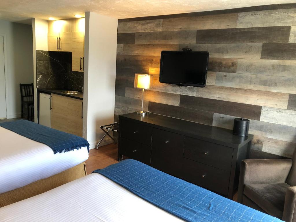 Shores Inn & Hotel photo 3