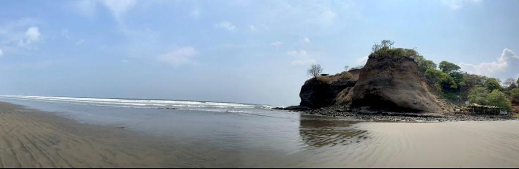 Pelicano Surf Camp 2 photo 3