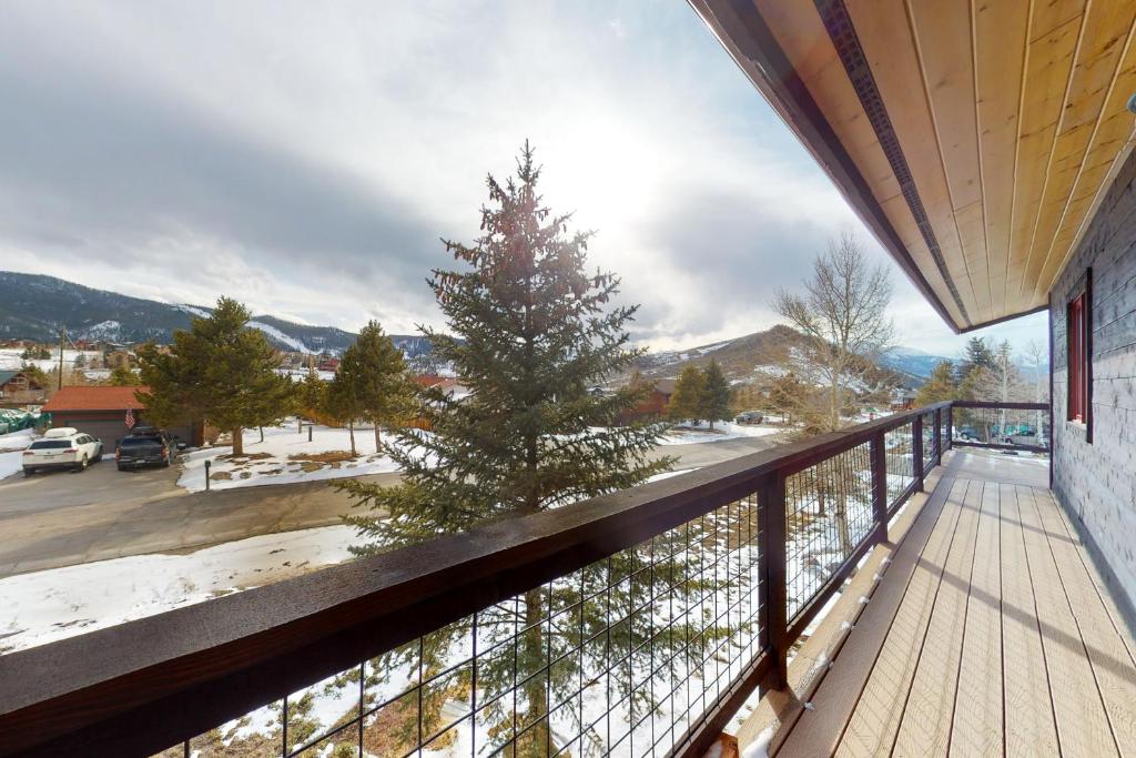The Nugget Ski Chalet photo 4