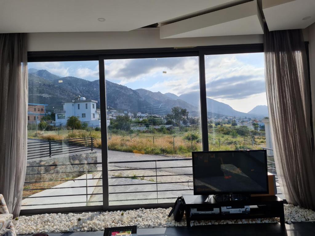 Superior Villa Between the Mountain and the Sea 4+1 photo 3