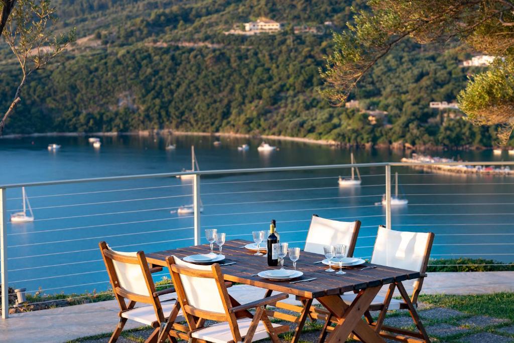 Artina Luxury Villa photo 4