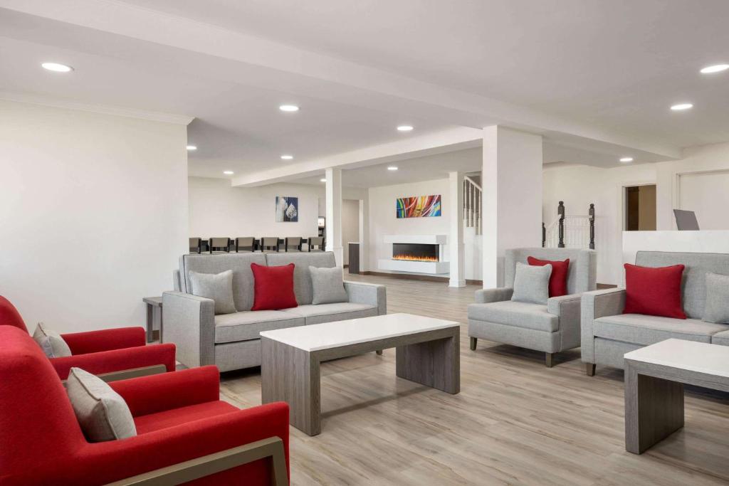 Ramada by Wyndham Miramichi New Brunswick photo 4