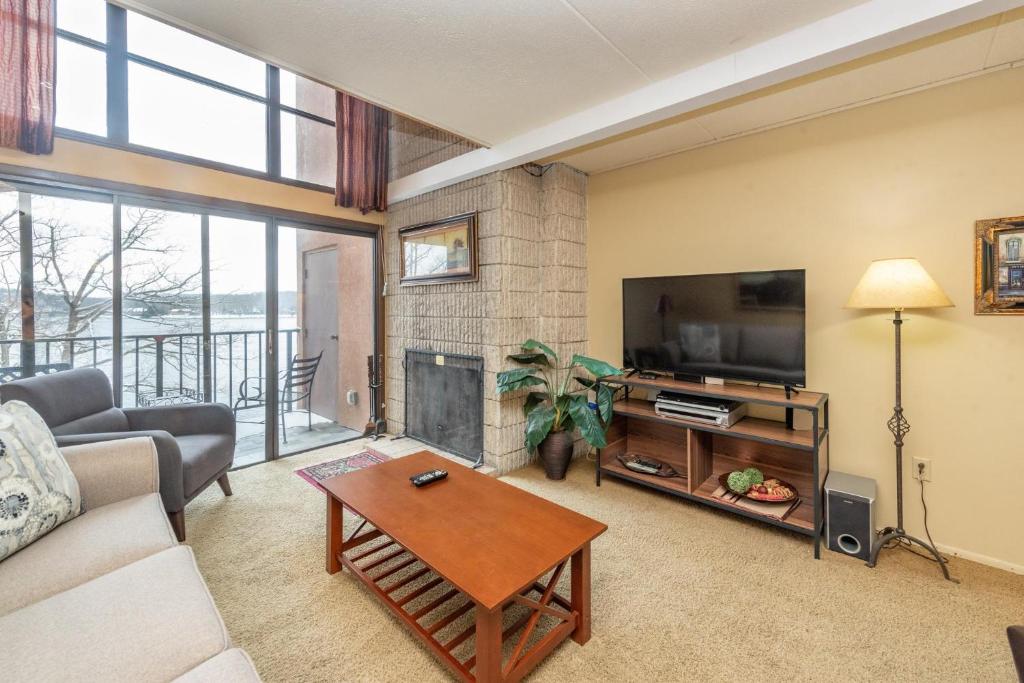 507G Two Bedroom One Bath image